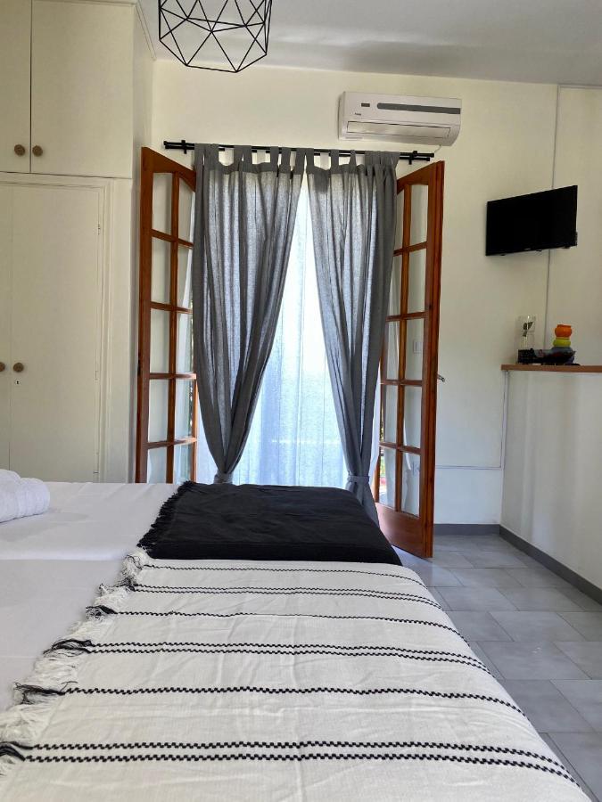 Lemon Tree Apartments B C Argostoli  Exteriör bild